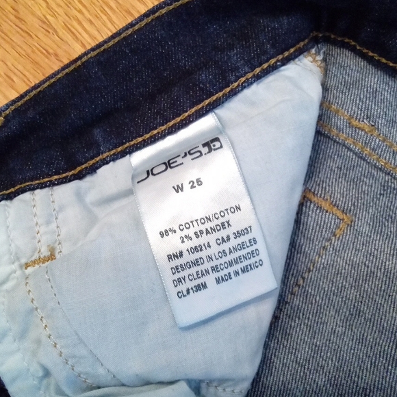 Joe's Jeans Matty Cuffed Cropped Jean W25 - Picture 6 of 9